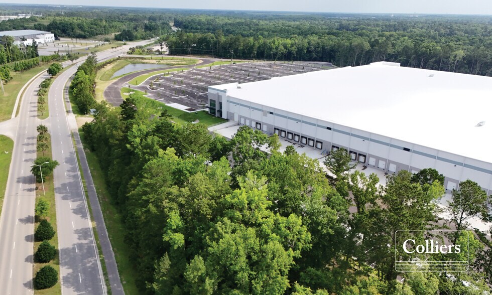 More Photos Of 8000 Palmetto Commerce Pky, Ladson Distribution For Lease