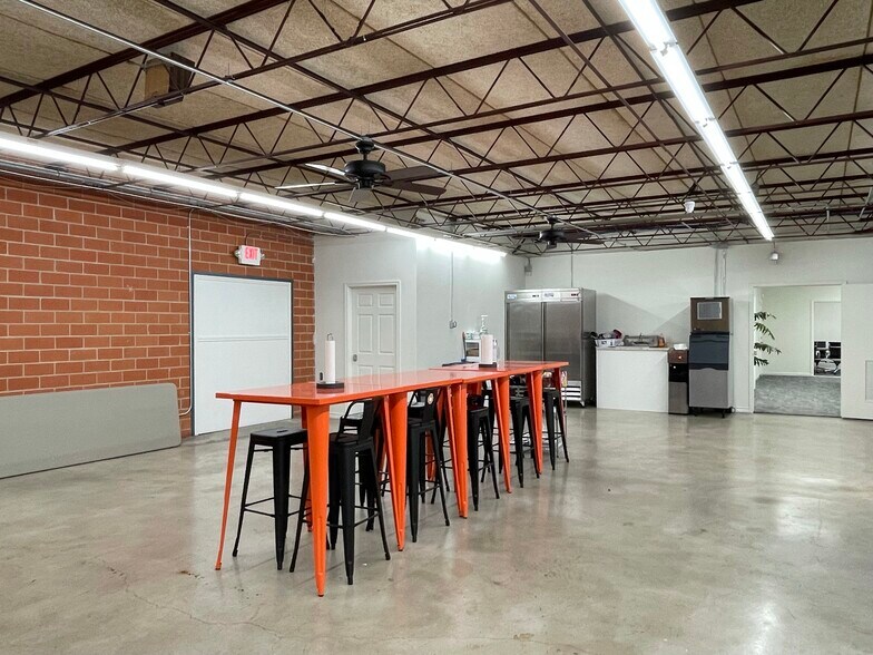 More Photos Of 1202 N Flores St, San Antonio Loft Creative Space For Sale