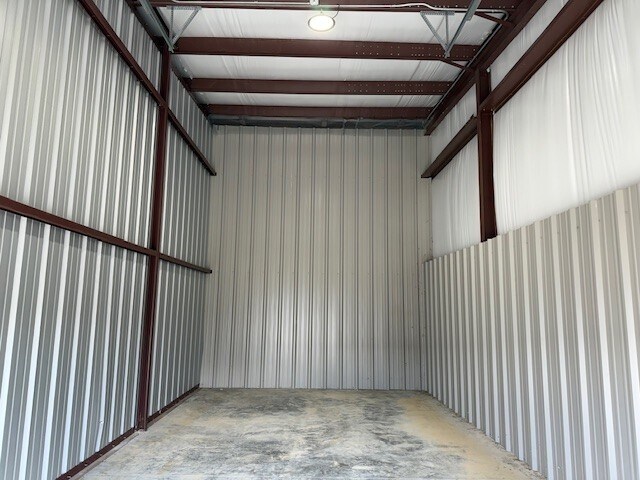 More Photos Of 141 Parham Blvd, Tullahoma Self Storage For Lease
