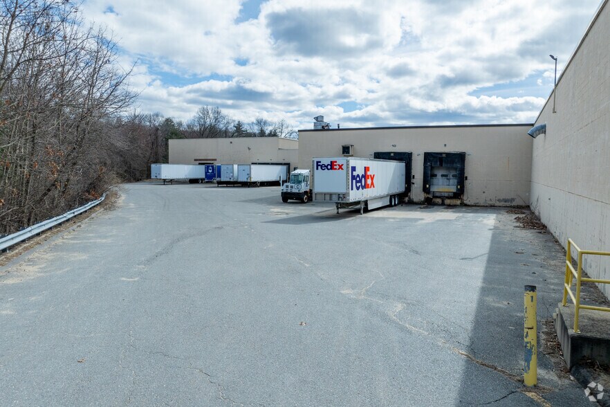More Photos Of 175 Pioneer Dr, Leominster Warehouse For Sale