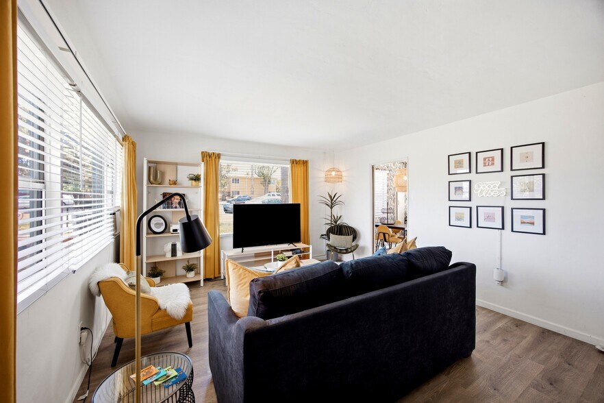 More Photos Of 1057 Grand Ave, San Diego Apartments For Sale