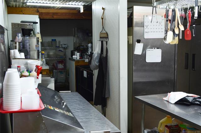 More Photos Of 117 S Franklin St, Colbert Restaurant For Sale