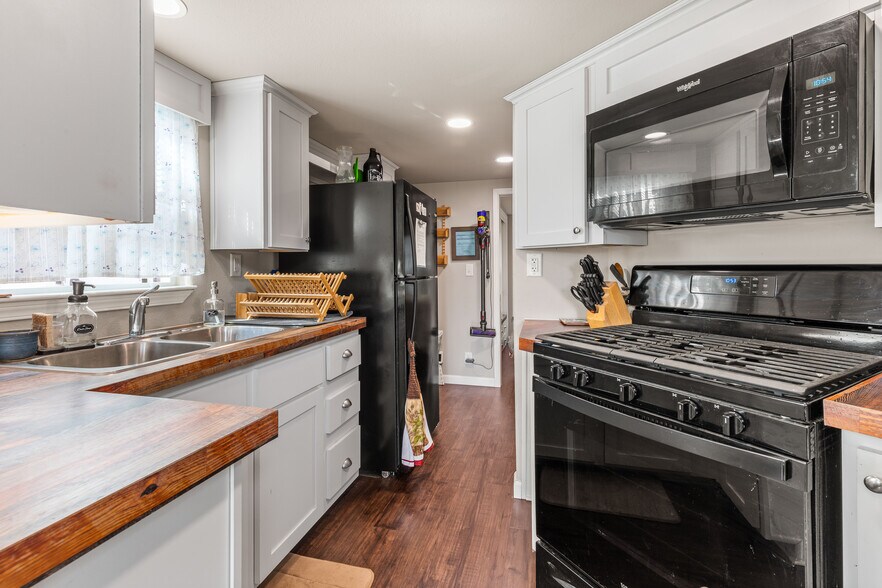 More Photos Of 9955 US Highway 12, Lolo Specialty For Sale