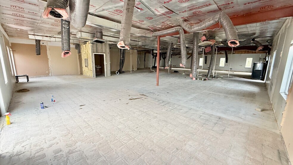 More Photos Of 221 Rohrerstown Rd, Lancaster Office Residential For Lease