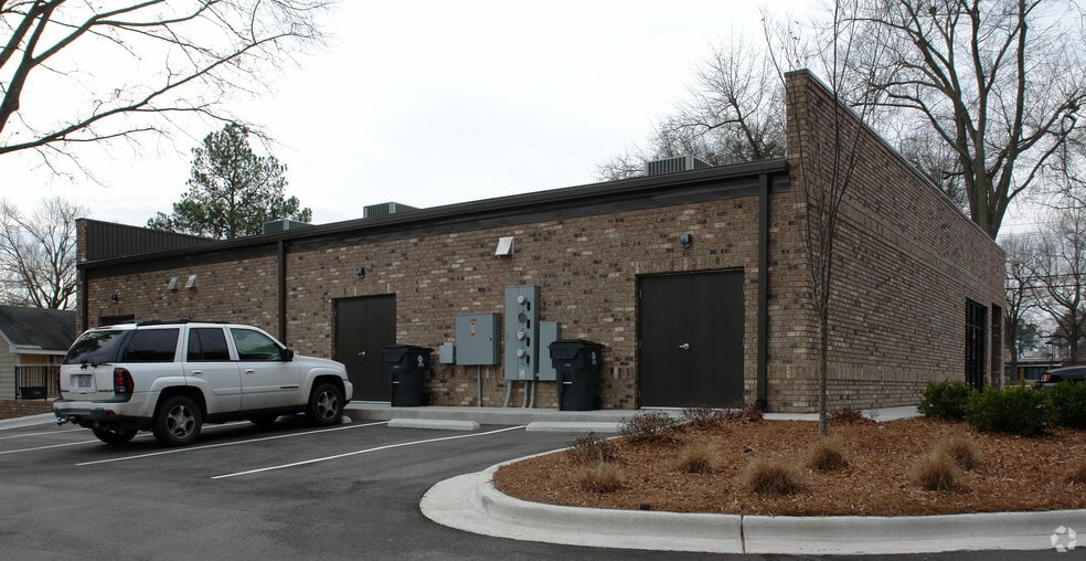 More Photos Of 1006 N Arendell Ave, Zebulon Medical For Lease