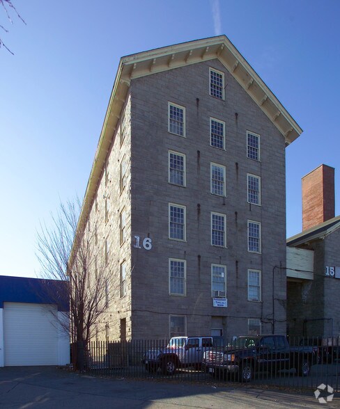 More Photos Of 473 Pleasant St, Fall River Warehouse For Sale