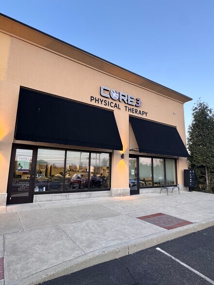 More Photos Of 1691-1699 N Bethlehem Pike, Hatfield Storefront For Lease