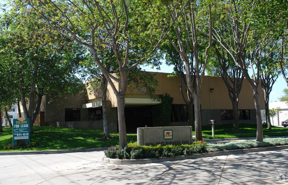 More Photos Of 1001 Brioso Dr, Costa Mesa Distribution For Lease
