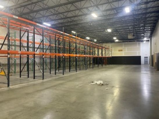 More Photos Of 5 N Corporate Dr, Riverdale Distribution For Lease