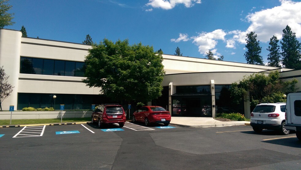 Primary Photo Of 5615 W Sunset Hwy, Spokane Medical For Lease