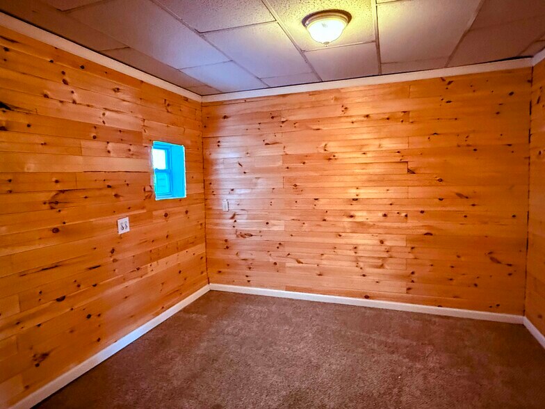 More Photos Of 6 Church St, Nassau Apartments For Sale