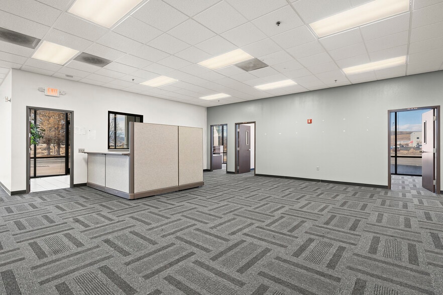 More Photos Of 2275 E Newlands Dr, Fernley Distribution For Lease