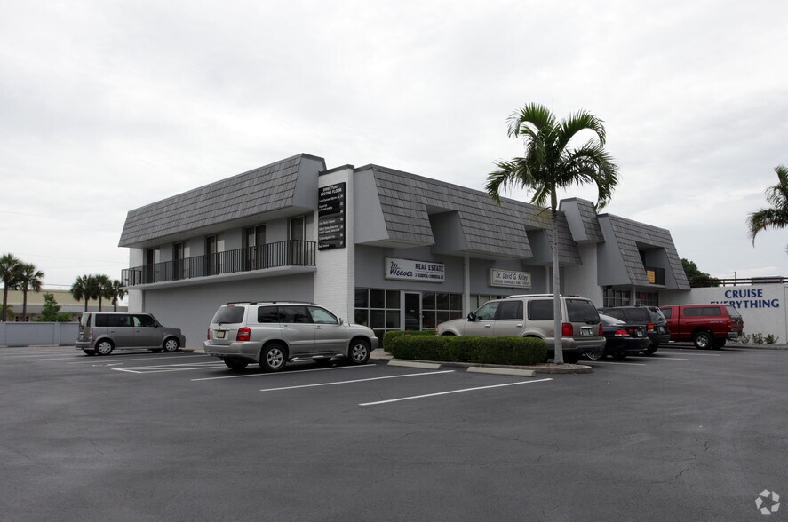Primary Photo Of 1950 Courtney Dr, Fort Myers Office For Lease