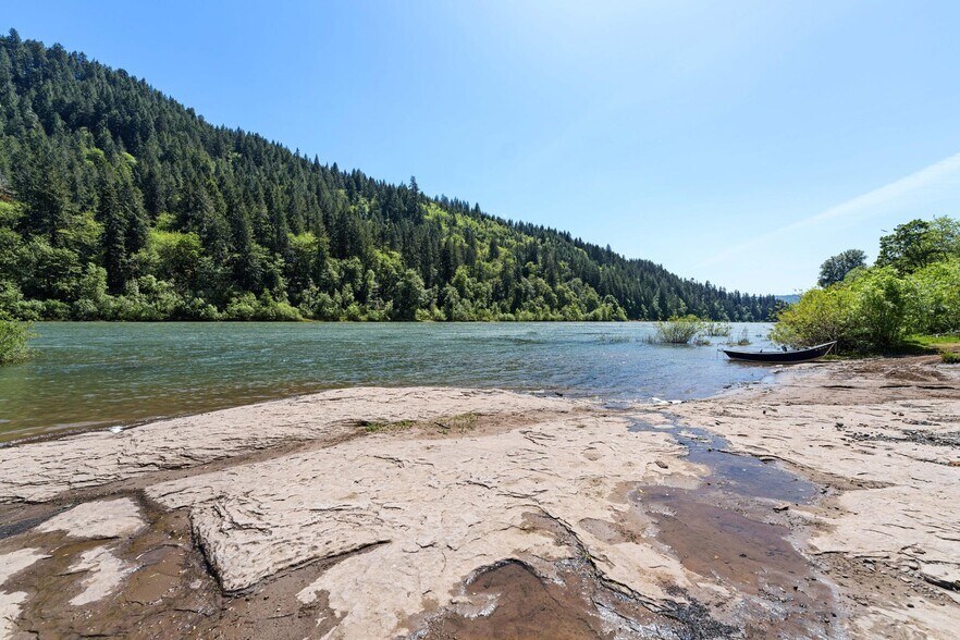 More Photos Of 24828 State Highway 38, Elkton Trailer Camper Park For Sale