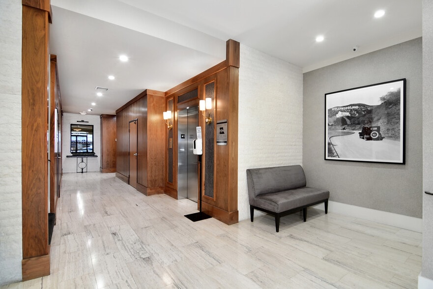 More Photos Of 8721 W Sunset Blvd, West Hollywood Loft Creative Space For Lease