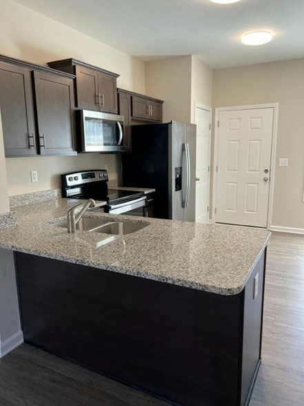 More Photos Of 162 Jack Miller Blvd, Clarksville Apartments For Sale