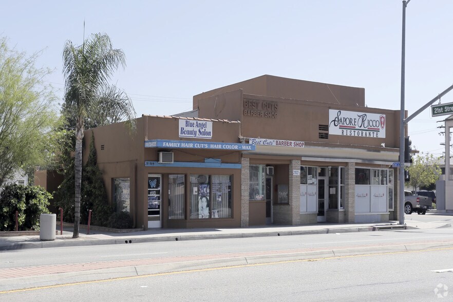 More Photos Of 2100-2104 W Whittier Blvd, Montebello Storefront For Sale