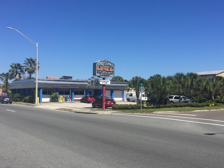 More Photos Of 223 9th Ave S, Jacksonville Beach Restaurant For Lease