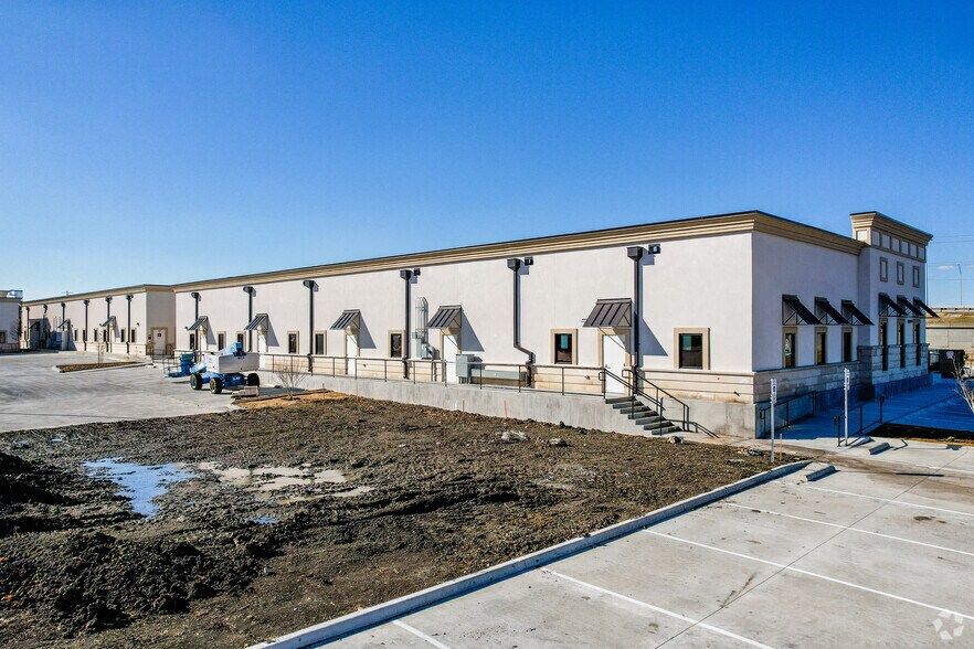 More Photos Of 931 State Highway 121, Allen Storefront For Lease