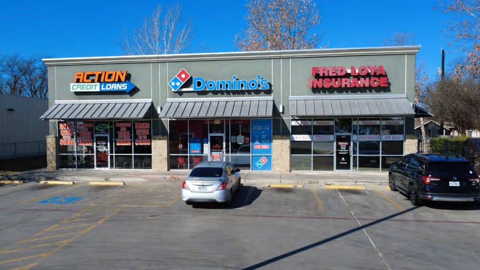 More Photos Of 941 S General McMullen Dr, San Antonio Storefront For Sale