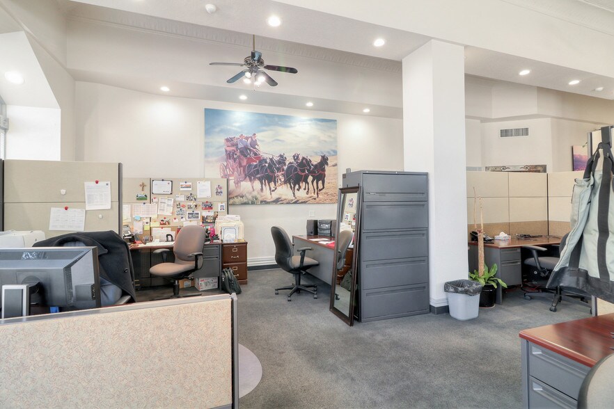 More Photos Of 449-455 San Benito St, Hollister Storefront Retail Office For Lease