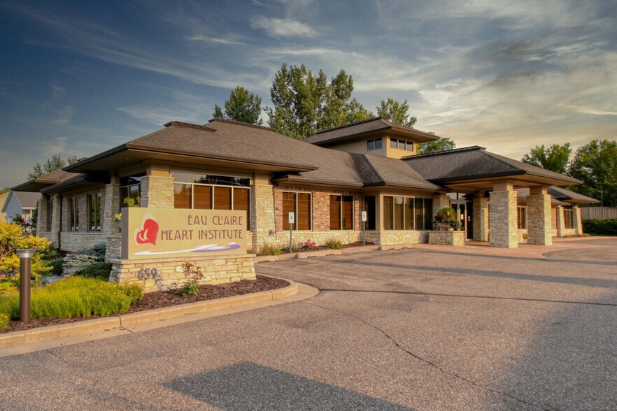 More Photos Of 659 W Hamilton Ave, Eau Claire Medical For Sale