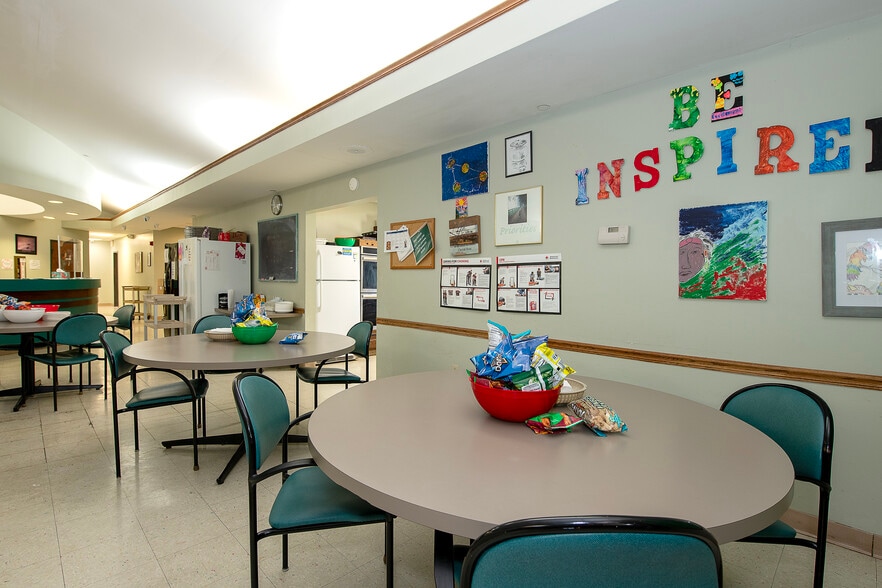 More Photos Of 8315 Detroit Ave, Cleveland Medical For Sale
