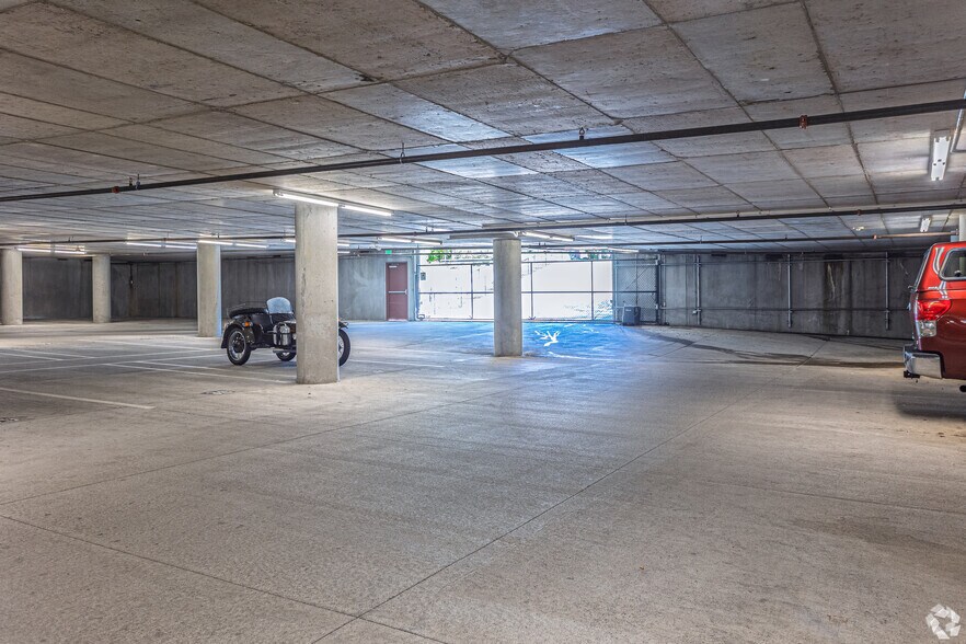 More Photos Of 1430 Wilmington Dr, Dupont Apartments For Lease