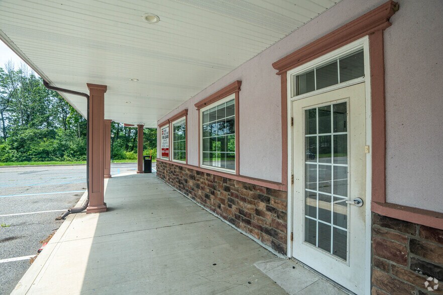 More Photos Of 22 US Highway 6, Port Jervis General Retail For Lease