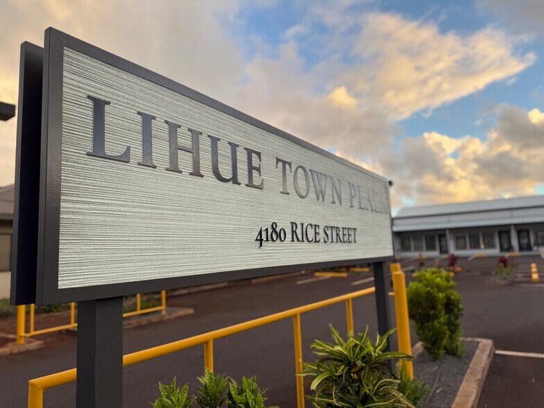 More Photos Of 4180 Rice St, Lihue Storefront Retail Office For Lease
