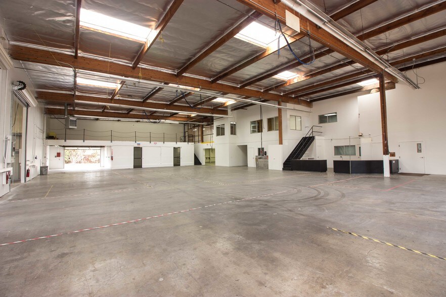 More Photos Of 3635 Afton Rd, San Diego Manufacturing For Lease