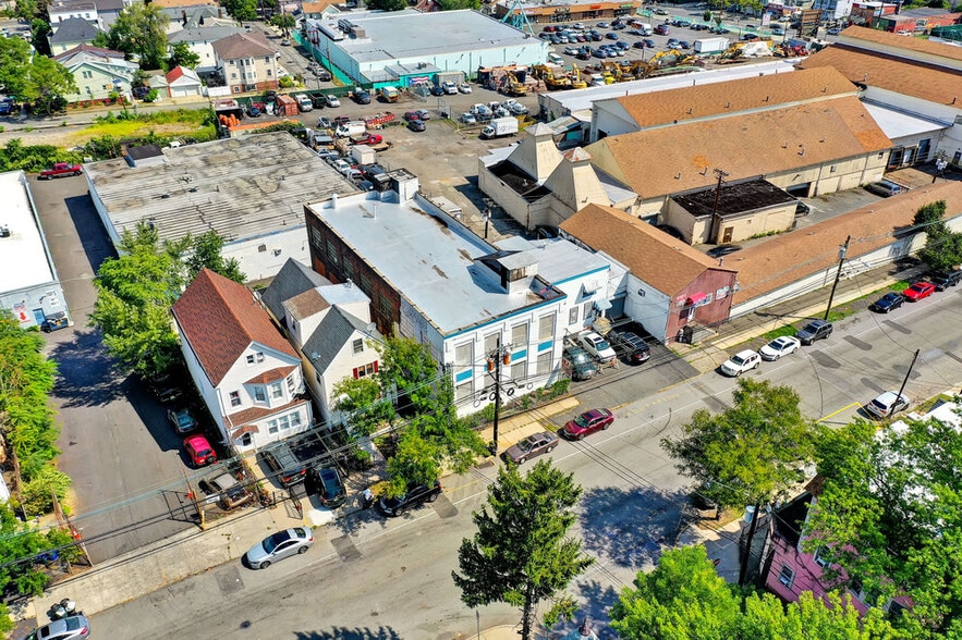 More Photos Of 245-249 Verona Ave, Newark Manufacturing For Sale