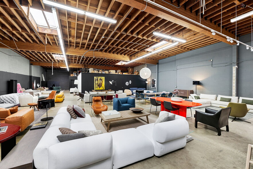 More Photos Of 3364 S Robertson Blvd, Los Angeles Warehouse For Sale