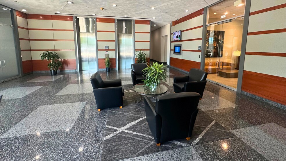 More Photos Of 1612 Summit Ave, Fort Worth Office For Lease