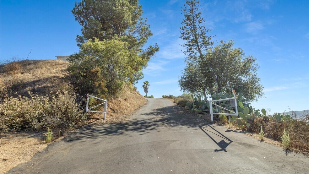 More Photos Of 3020 Lynn Ln, San Marcos Land For Sale