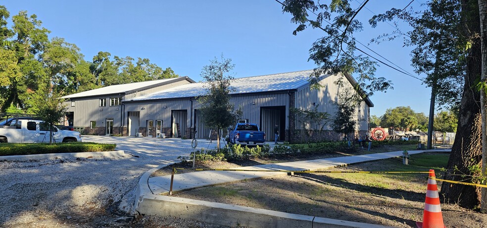 Primary Photo Of 6824 Belasco Ave, Orlando Manufacturing For Lease