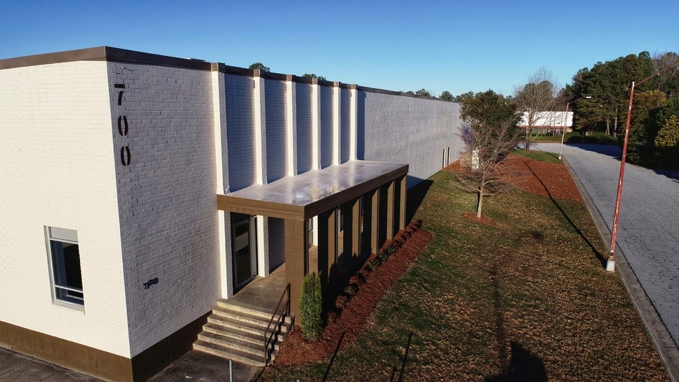 More Photos Of 700-710 Loyola Dr SW, Atlanta Distribution For Lease