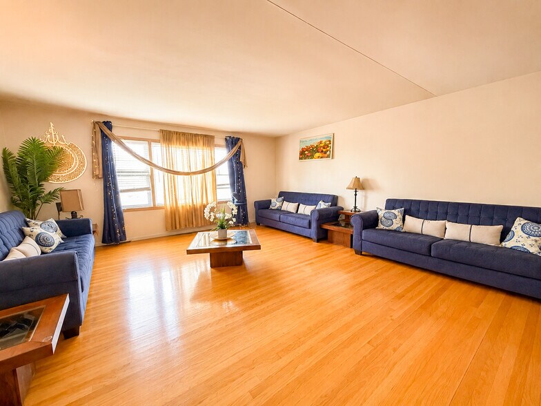 More Photos Of 8109 W Lawrence Ave, Norridge Apartments For Sale