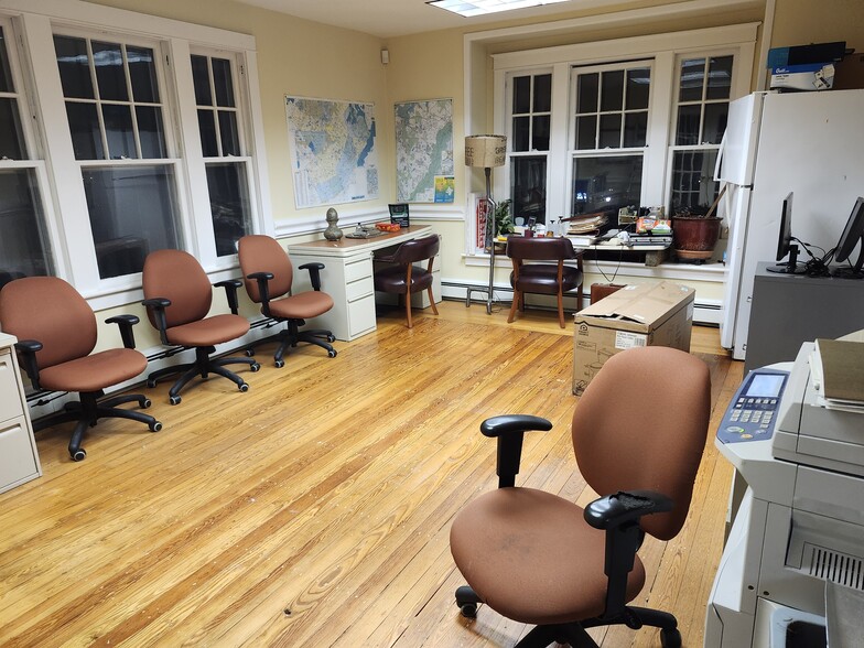 More Photos Of 1392 Pocono Blvd, Mount Pocono Office For Sale