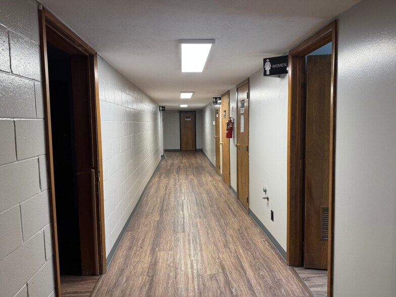 More Photos Of 2100 S 51st St, Omaha Religious Facility For Sale