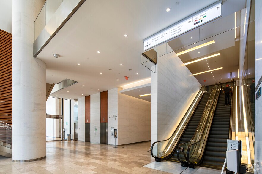 More Photos Of 88 Queens Quay W, Toronto Office For Lease