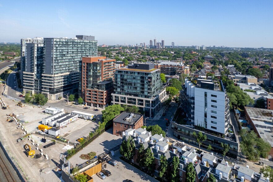 More Photos Of 66 Sudbury St, Toronto Apartments For Lease