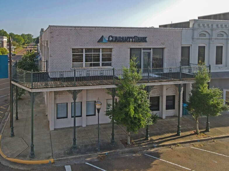 More Photos Of 97 1st St, Grenada General Retail For Sale