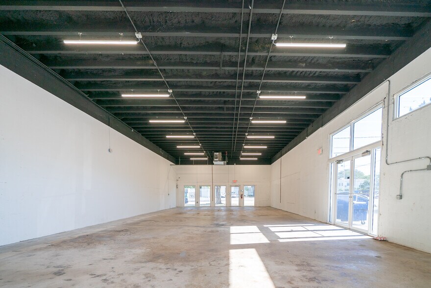 More Photos Of 6212 NE 4th Ct, Miami Storefront Retail Office For Lease