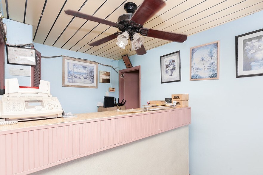 More Photos Of 4657 W Irlo Bronson Memorial Hwy, Kissimmee Hotel For Sale