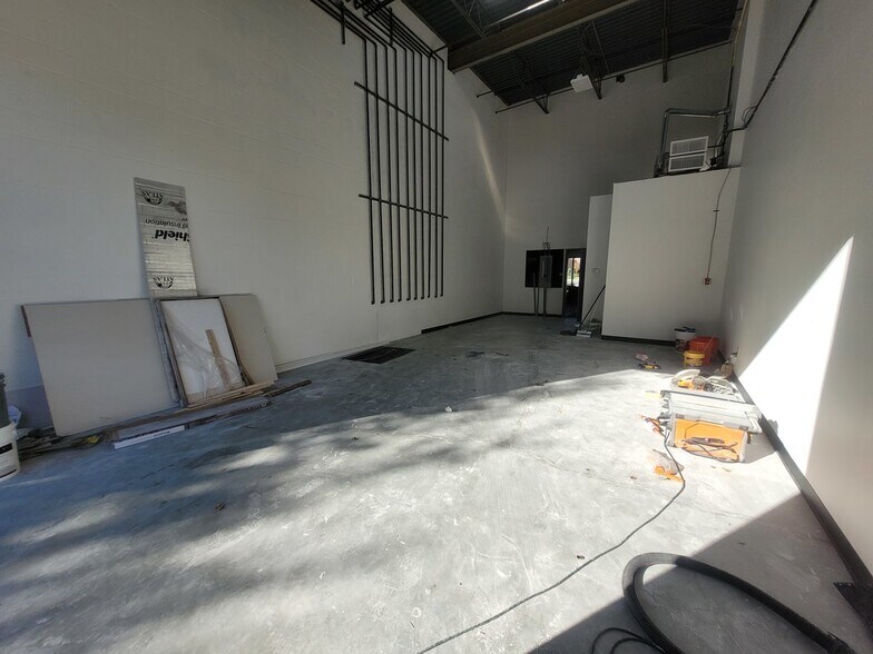 More Photos Of 87 Centre Of New England Blvd, Coventry Industrial For Sale