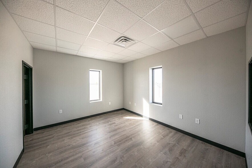 More Photos Of 14661 W I-20, Odessa Warehouse For Lease