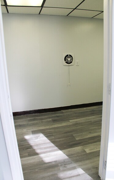 More Photos Of 599 Bloomfield Ave, Bloomfield Multifamily For Lease