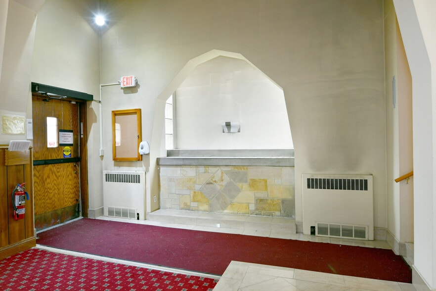 More Photos Of 175 B Laird Ave, Warren Schools For Sale