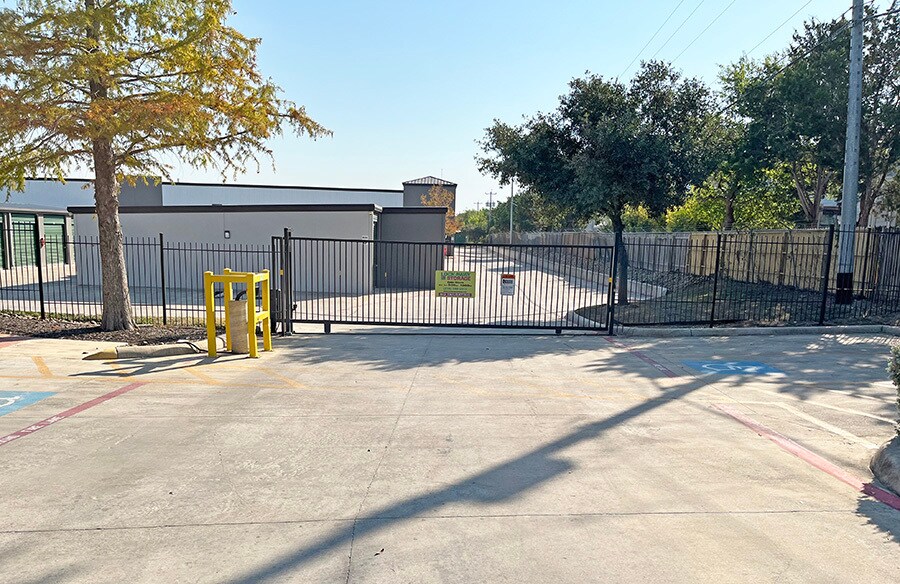 More Photos Of 17402 O'Connor Rd, San Antonio Self Storage For Lease